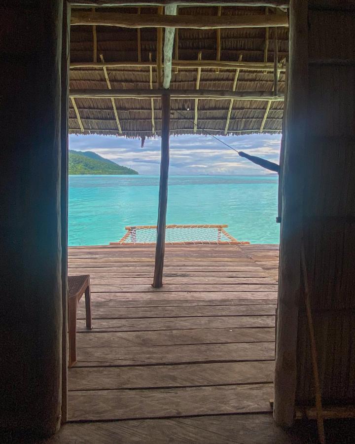Kri Raja Ampat Bungalows 外观 照片