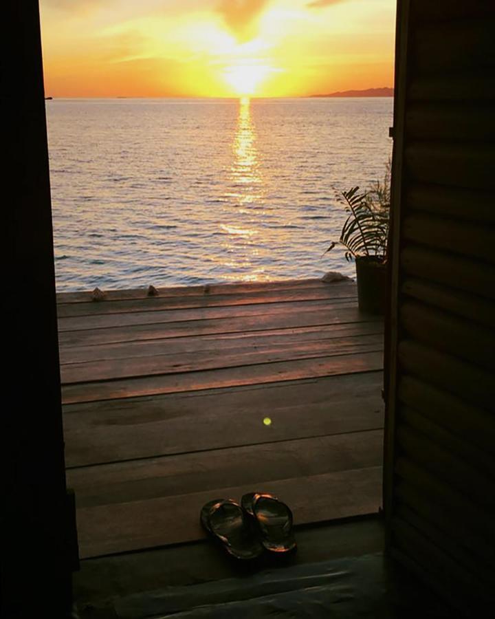 Kri Raja Ampat Bungalows 外观 照片